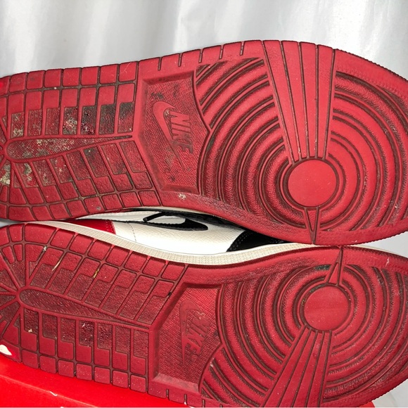 Nike Air Jordan 1 Retro High OG 'Bred Toe', - Picture 4 of 4